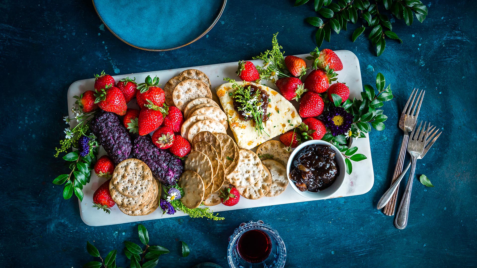 How to Photograph Food without a Tripod